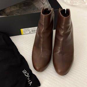 VINCE JADE LEATHER BOOTIES